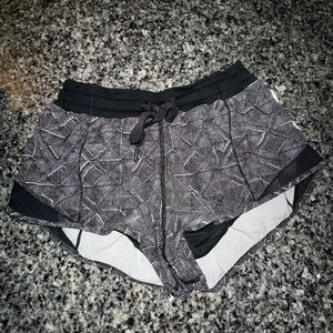 Lululemon Hottie Hot Shorts
